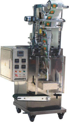 立式自動(dòng)包裝機(jī)在炒貨與干貨包裝中的應(yīng)用與優(yōu)勢(shì)